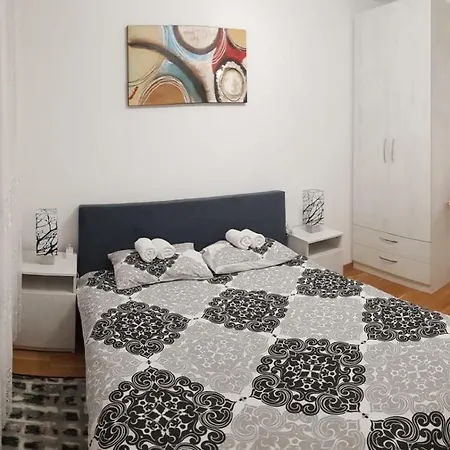 Apartlux Апартаменты *