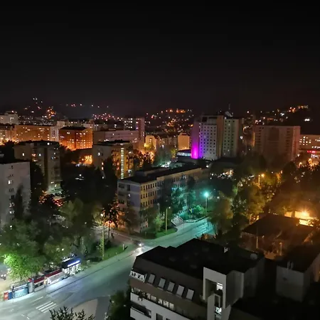 Apartlux * Тузла